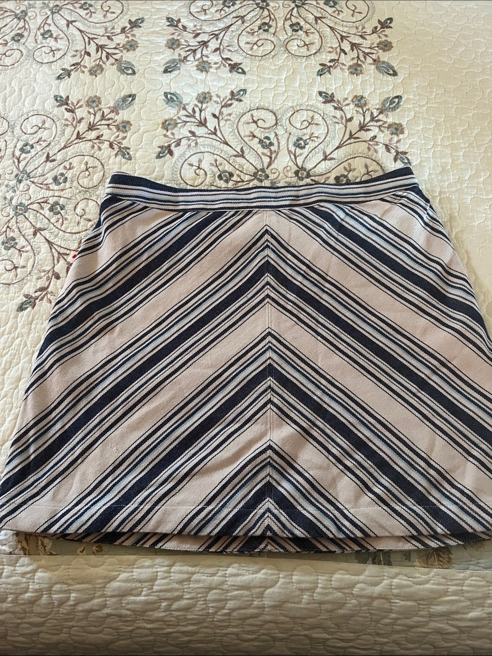 Hollister Navy & Beige Chevron A-Line Mini Skirt